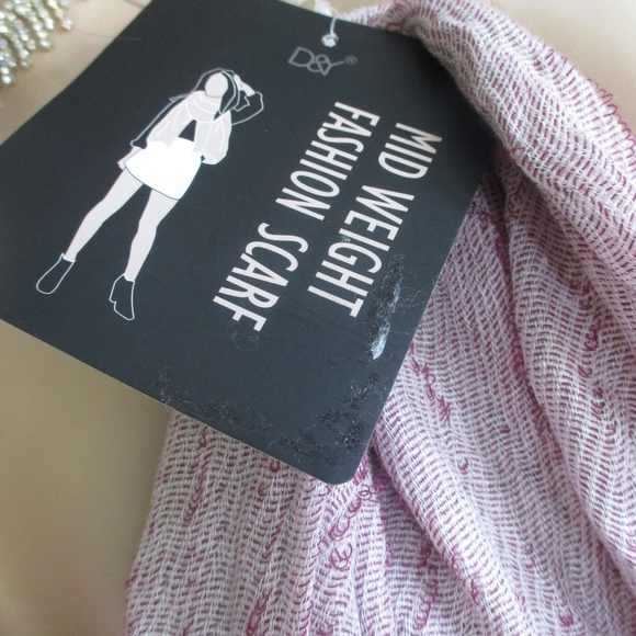 NWT - 2 scarves/shawls made by Apt. 9 /D&Y - Picture 3 of 3